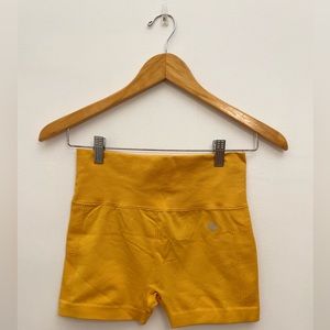 FOREVER 21 MUSTARD ACTIVE SHORTS